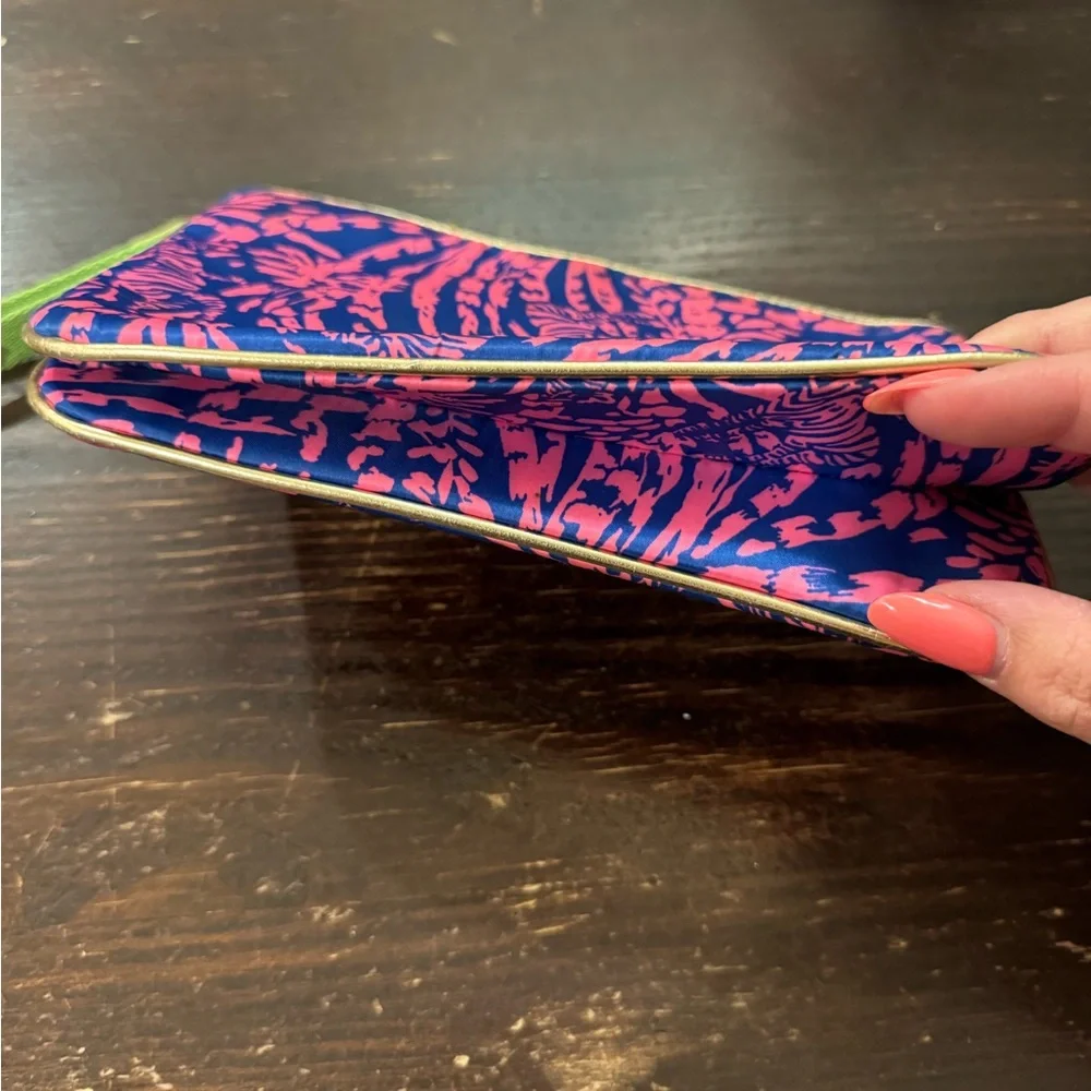 Lilly Pulitzer Wallet Clutch - Picture 8 of 8